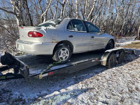SMASH Cars | Junk Car Removal of a Silver Oldsmobile Sedan for Scrap Metal Recycling