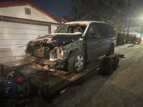 SMASH Cars | Junk Car Removal of a Damaged SUV on a Trailer