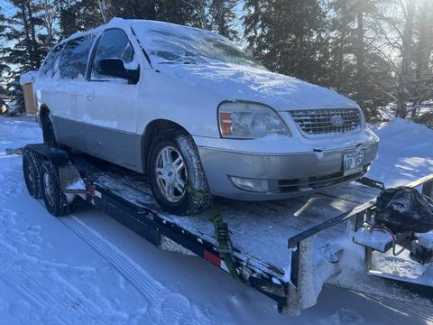 SMASH Cars | Ford Freestar Junk Car on Trailer for Scrap Metal Recycling