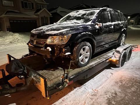 SMASH Cars | Junk Car Removal of a Damaged Dodge Journey on Trailer
