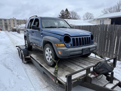 SMASH Cars | Jeep Liberty Junk Car on Trailer for Cash for Scrap Metal